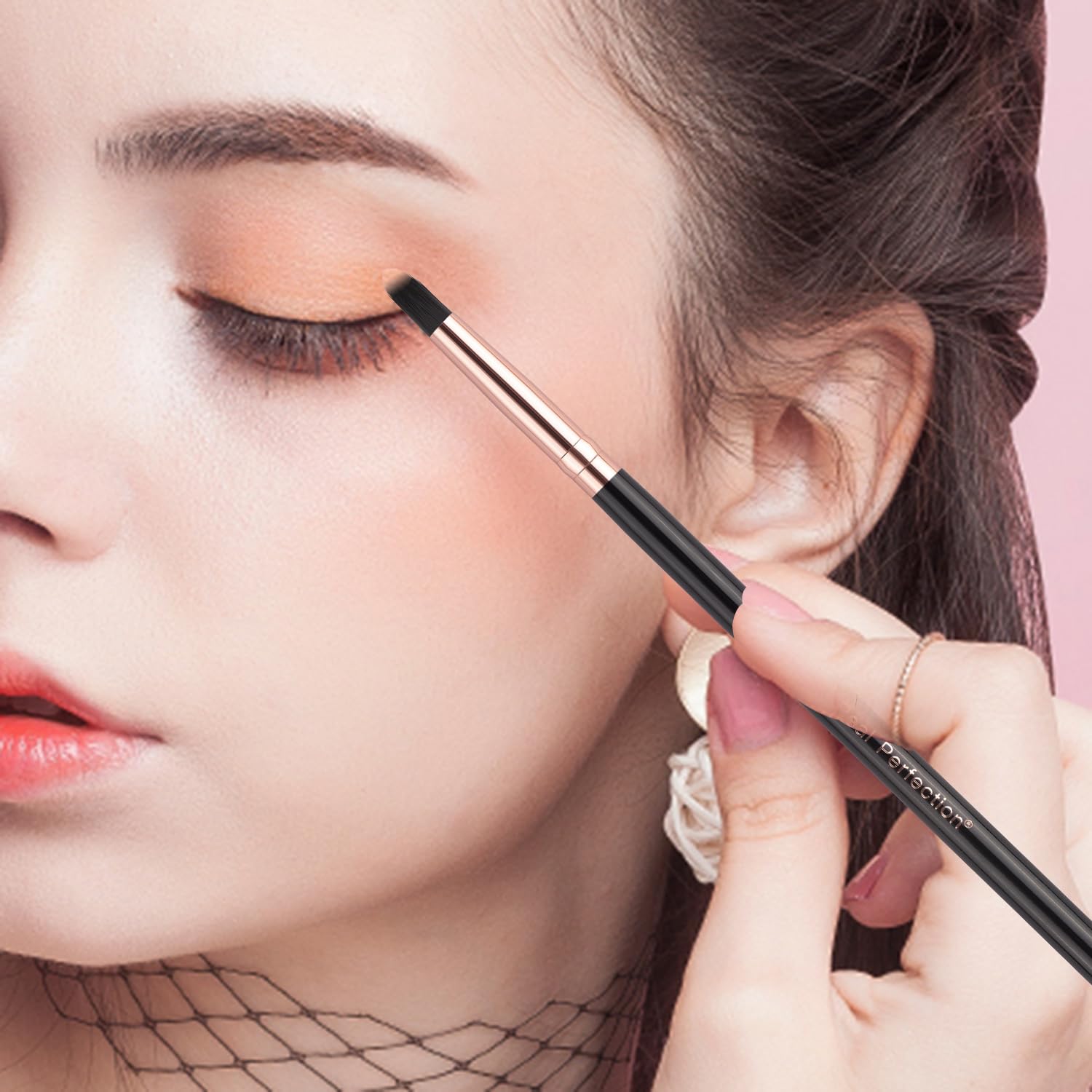 Real Perfection Makeup Brush Set 16 Pcs with 1 Eyebrow Razor Premium Synthetic Foundation Powder Concealers Eyeshadow Blush Makeup Brushes Make up Brushes Kit (Pink)